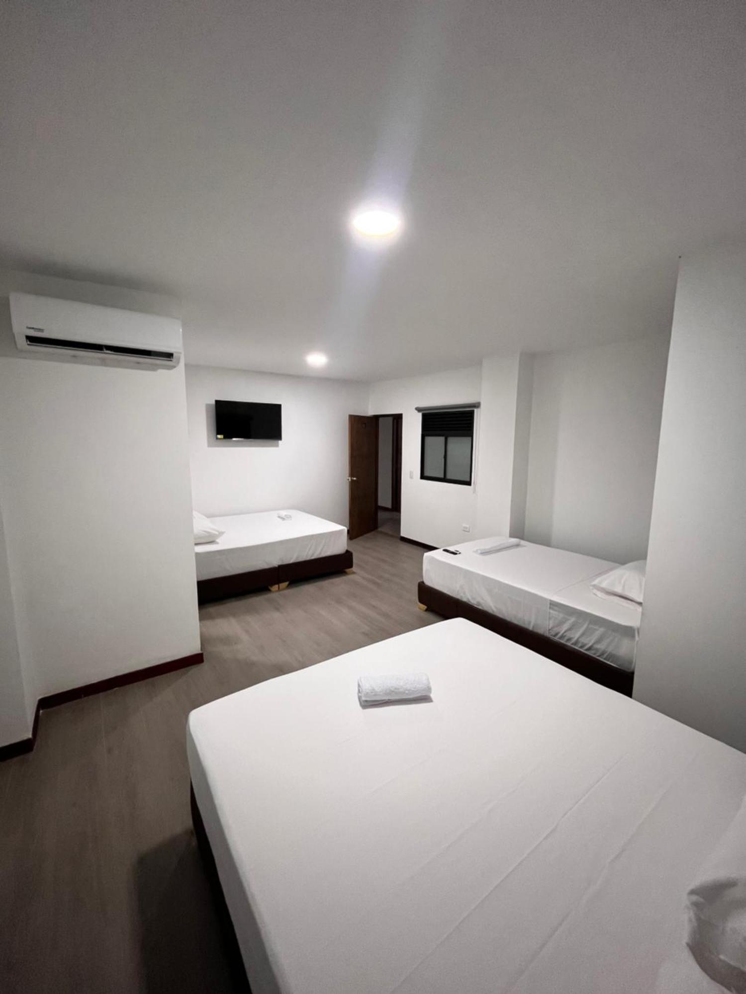 Hotel Gallery By 70 Medellín Eksteriør bilde