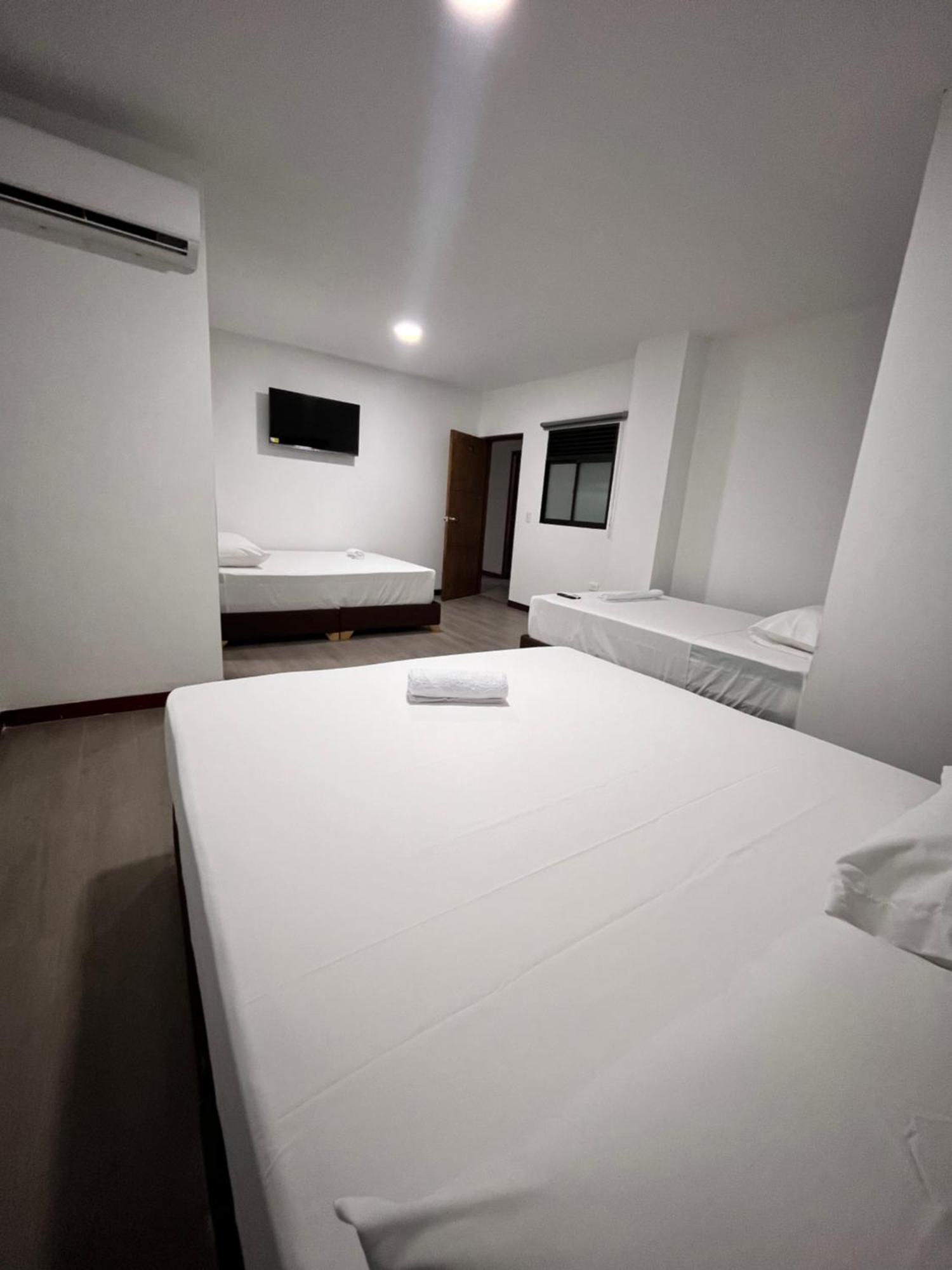 Hotel Gallery By 70 Medellín Eksteriør bilde